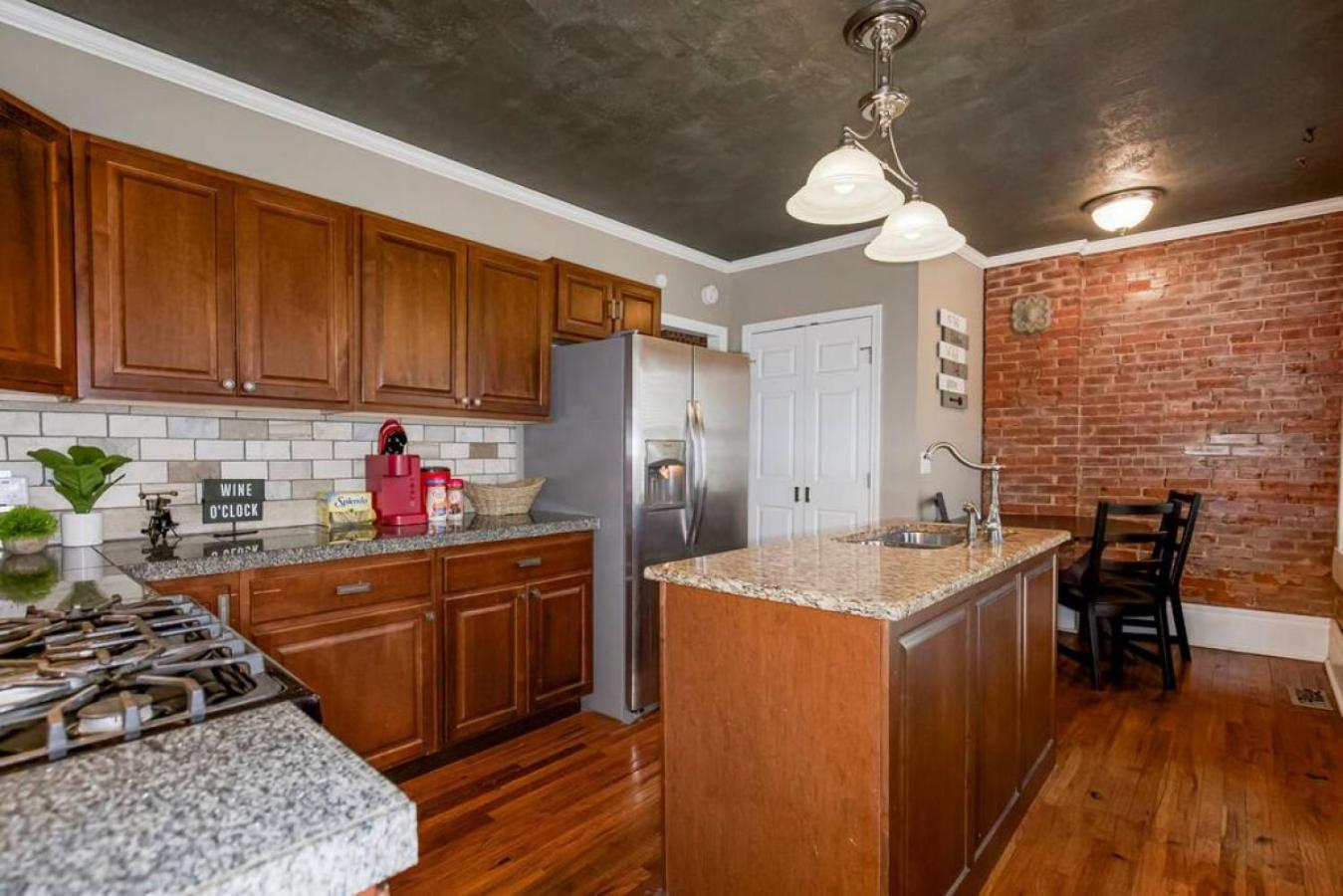 Villa Entire Loft Downtown With Free Parking Kansas City Exterior foto
